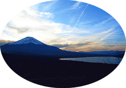 山中湖と富士山 撮)山中湖 ペンション ヴィヴィアンクレール